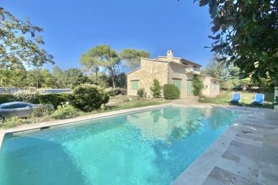 Maison à vendre villa avec piscine les pins 