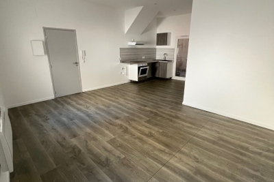 Appartement &agrave; louer &agrave; BÉZIERS  - 2 pi&egrave;ces - 40 m&sup2; 