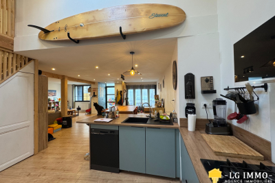 Maison à vendre à MESCHERS SUR GIRONDE Sud - 5 pièces - 162 m² 