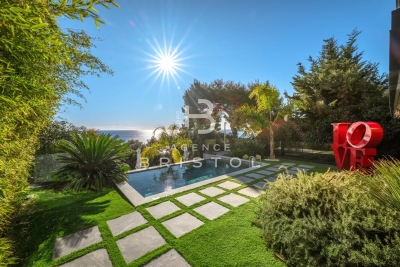 Maison &agrave; vendre &agrave; EZE  - 6 pi&egrave;ces - 171 m&sup2; 