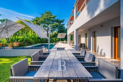 Maison à vendre villa quartier saint montant 