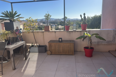 Appartement &agrave; vendre &agrave; GRIMAUD  - 3 pi&egrave;ces - 59 m&sup2; 