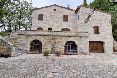 Maison &agrave; vendre &agrave; ST-JEANNET  - 8 pi&egrave;ces  