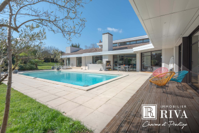 Maison à vendre à LATRESNE  - 7 pièces - 240 m² 