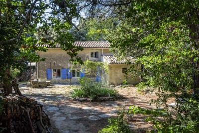 House for sale in BONNIEUX   - 159 m² 