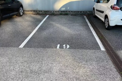 Parking/Garage à vendre à DAGNEUX    