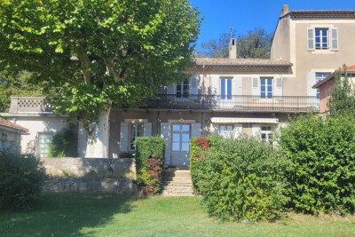 Maison à vendre à MONTÉLIMAR  - 15 pièces - 215 m² 