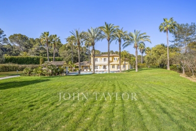 Maison &agrave; vendre &agrave; MOUGINS Rigaud  - 270 m&sup2; 