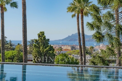 Apartment for sale in CANNES  - 5 rooms - 252 m² 