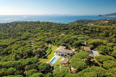 Maison à vendre à LA CROIX-VALMER  - 19 pièces - 802 m² 