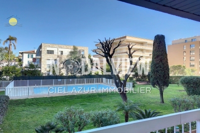 Appartement &agrave; louer &agrave; JUAN-LES-PINS  - 2 pi&egrave;ces - 58 m&sup2; 