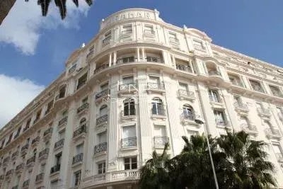 Appartement &agrave; vendre &agrave; CANNES Jeanne d'Arc-Fuon-Cauda - 4 pi&egrave;ces - 115 m&sup2; 
