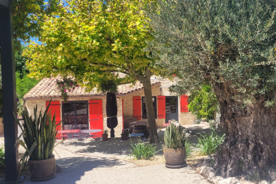 Maison à vendre à ST-PAUL-TROIS-CHÂTEAUX Le-Calvaire - 7 pièces - 190 m² 