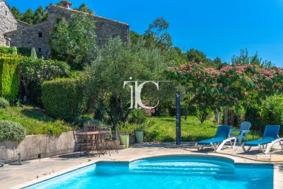 Maison &agrave; vendre &agrave; VINEZAC  - 12 pi&egrave;ces - 363 m&sup2; 