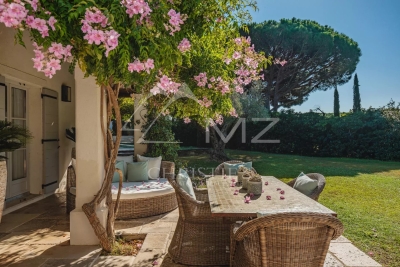 Maison &agrave; louer &agrave; ST-TROPEZ  - 6 pi&egrave;ces - 300 m&sup2; 