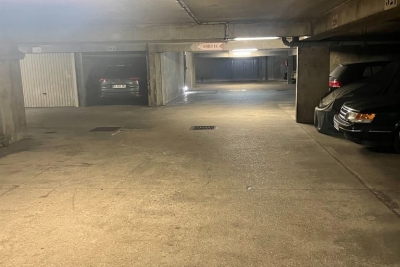 Parking/Garage &agrave; louer &agrave; PARIS 15EME    