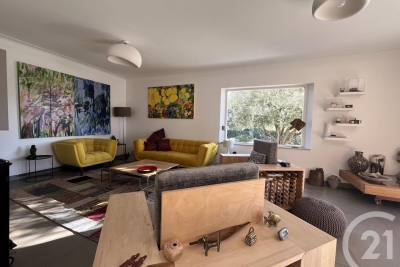 Maison &agrave; vendre &agrave; VENCE  - 9 pi&egrave;ces - 236 m&sup2; 