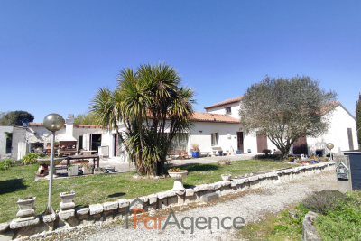 Maison à vendre à ST AUGUSTIN Sud - 9 pièces - 193 m² 