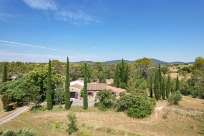 Maison &agrave; vendre &agrave; BARJAC  - 8 pi&egrave;ces - 200 m&sup2; 