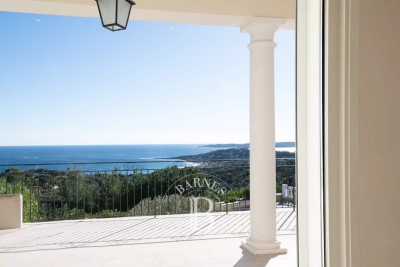 Maison à vendre à STE-MAXIME Saint-Antonin-du-Var - 8 pièces - 550 m² 