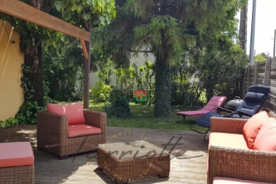 Maison à vendre à MONTÉLIMAR Charmes-sur-l'Herbasse - 6 pièces - 150 m² 