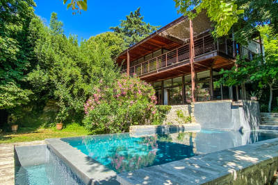 Maison à vendre à UZÈS  - 8 pièces - 300 m² 