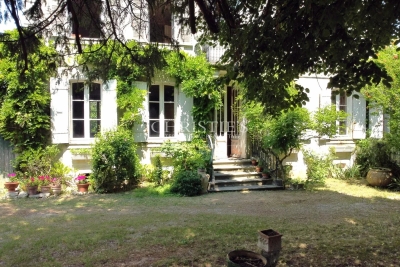 Maison à vendre à LA ROCHELLE Sud - 12 pièces - 487 m² 