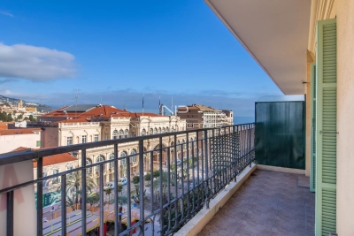 Apartment for sale in MENTON  - 3 rooms - 104 m² 