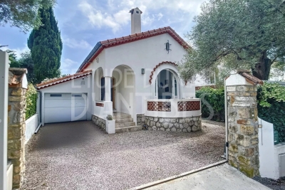 Maison à vendre à CAP D'ANTIBES  - 4 pièces - 100 m² 