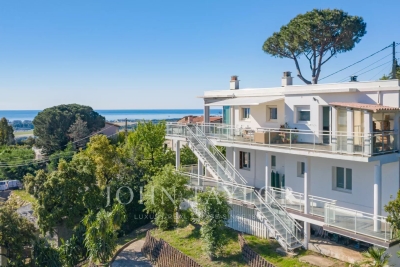 Maison à vendre piscine vue panoramique mer cannes 