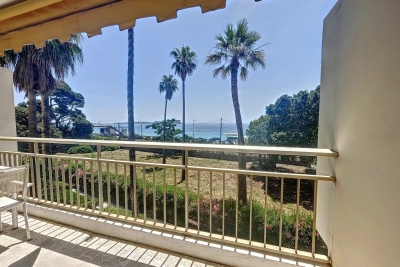 Appartement à louer à CANNES La Peyriere - 1 pièces - 35 m² 