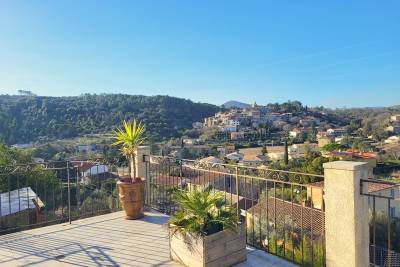 Maison à vendre à ST-AMBROIX Brouzen-La Royale - 6 pièces - 115 m² 