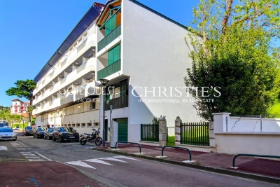 Maison à vendre à ST-JEAN-DE-LUZ Pau-Sud 4 - 6 pièces - 220 m² 