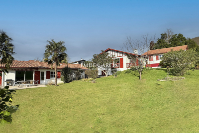 Maison à vendre à ASCAIN  - 11 pièces - 290 m² 