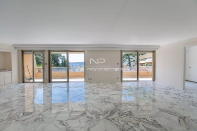 Apartment for sale in NICE Cimiez - 4 rooms - 328 m&sup2; 