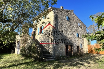 Maison à vendre à ST-AMBROIX  - 8 pièces - 180 m² 