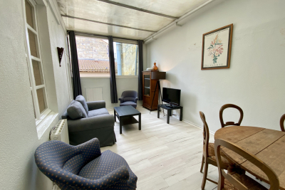 Appartement &agrave; louer &agrave; BORDEAUX  - 2 pi&egrave;ces - 51 m&sup2; 
