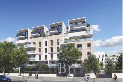 Appartement à vendre à MARSEILLE 8EME  - 4 pièces - 100 m² 