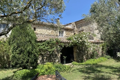 Maison à vendre à GRIGNAN  - 15 pièces - 390 m² 