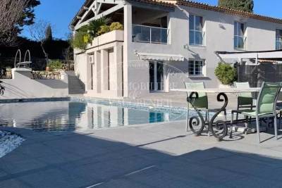 Maison &agrave; vendre &agrave; MOUGINS Beuil - 5 pi&egrave;ces - 198 m&sup2; 