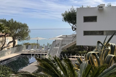 Maison à louer à CAP D'ANTIBES    