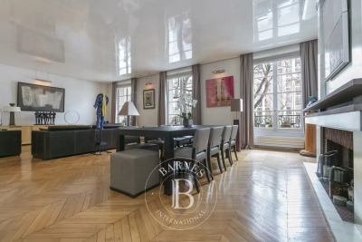 Appartement à vendre à PARIS 17EME Seine et Berges 2 - 6 pièces - 257 m² 