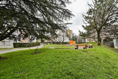 Appartement &agrave; vendre &agrave; VILLEURBANNE  - 5 pi&egrave;ces - 120 m&sup2; 