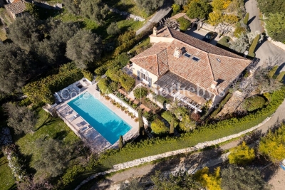 Maison à vendre la colle sur loup proche village la colle sur loup 