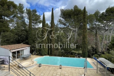 Maison &agrave; vendre &agrave; Les Taillades   218 m&sup2; 