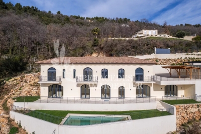 Maison &agrave; vendre &agrave; immobilier SPÉRACÈDES  - 6 pi&egrave;ces - 295 m&sup2; 
