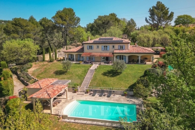 Maison &agrave; vendre &agrave; immobilier PIERREVERT  - 8 pi&egrave;ces - 303 m&sup2; 