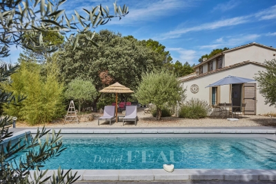 House for sale in LOURMARIN  - 7 rooms - 250 m² 