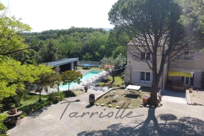 Maison &agrave; vendre &agrave; MONTÉLIMAR  - 6 pi&egrave;ces - 300 m&sup2; 