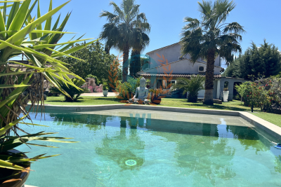 Maison &agrave; vendre &agrave; LE MUY  - 8 pi&egrave;ces - 170 m&sup2; 